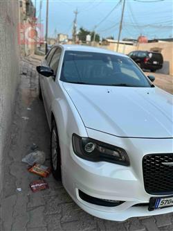 کرایسلەر 300